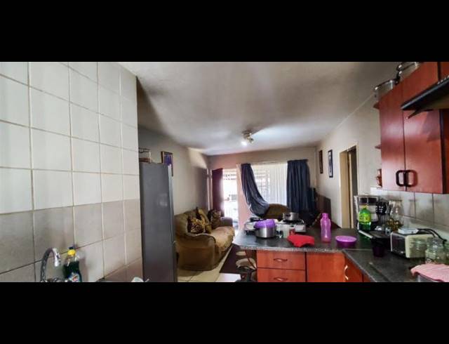 3 BEDROOM APARTMENT FOR SALE IN KLIPPOORTJE